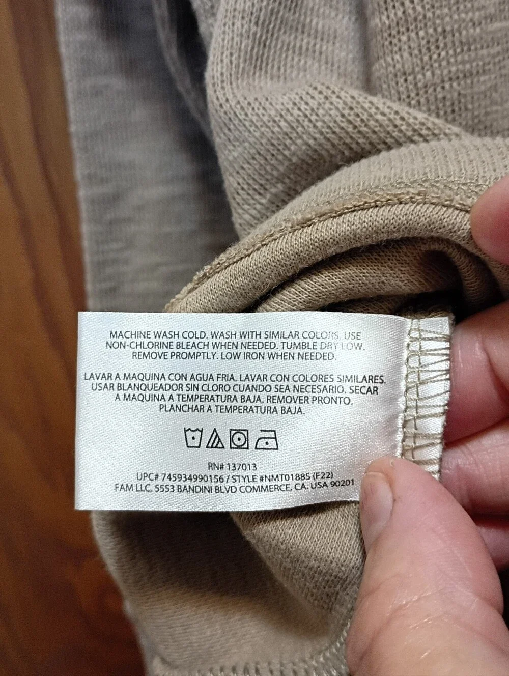 Banana Republic Beige Knit Crewneck Pullover